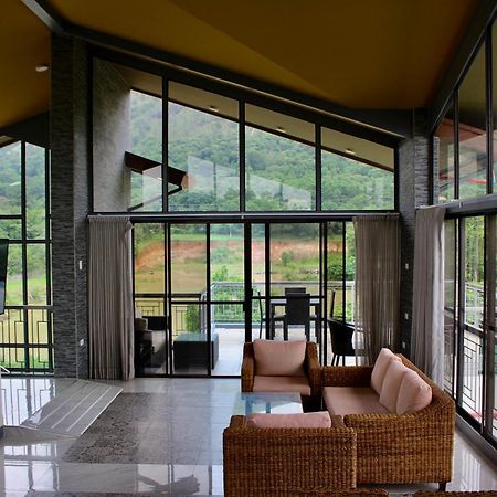 Bella Villa Coron Luaran gambar