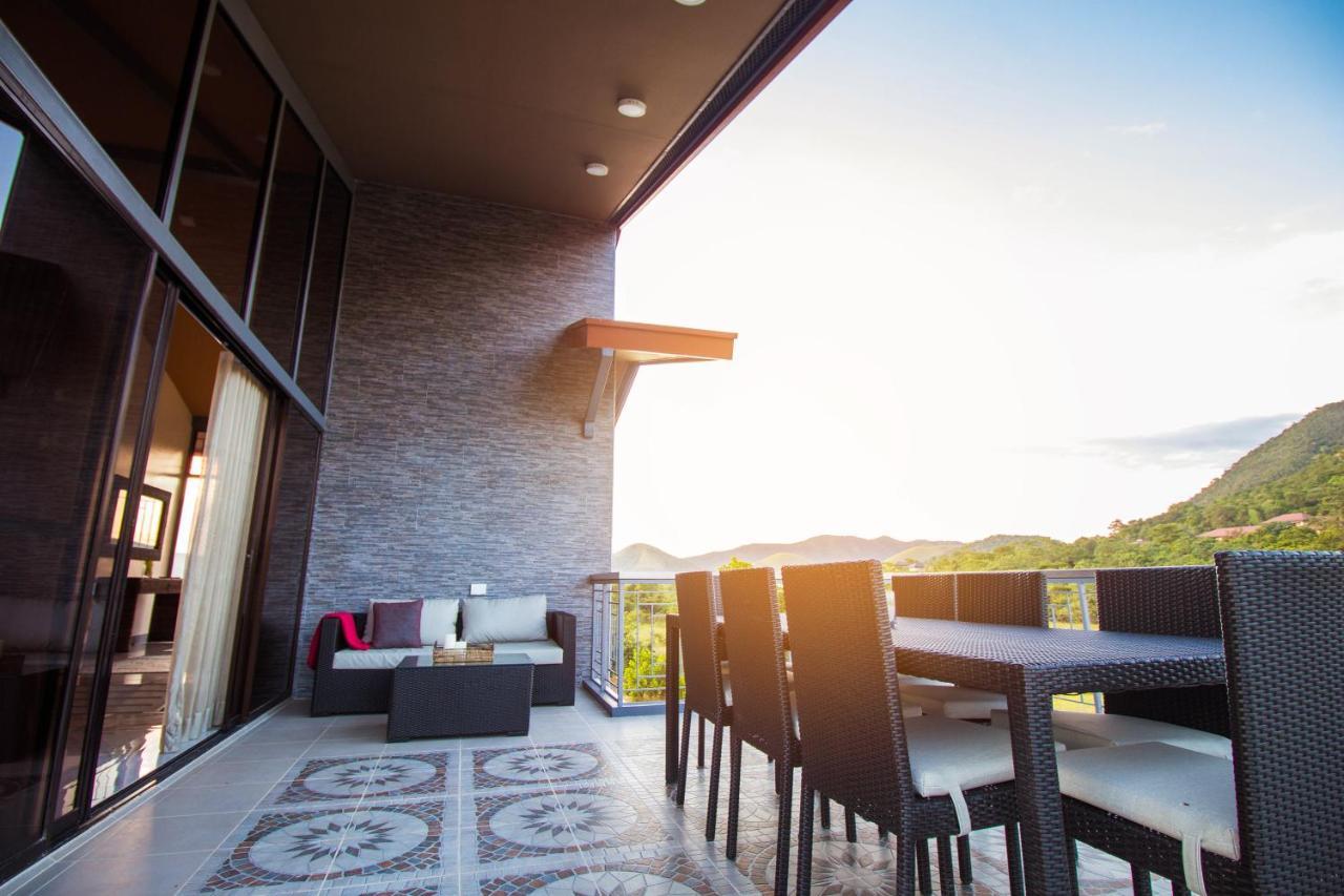 Bella Villa Coron Luaran gambar