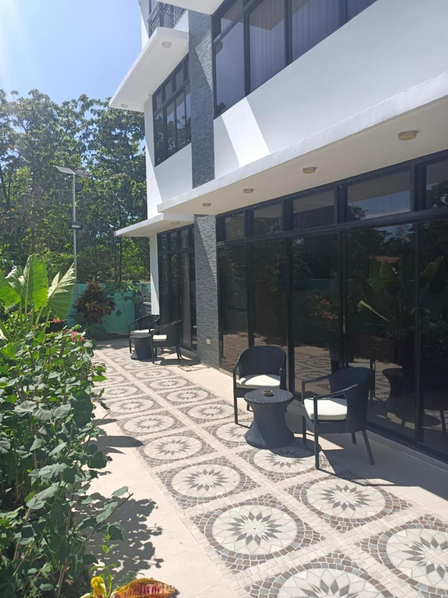 Bella Villa Coron Luaran gambar