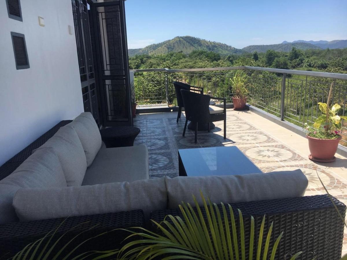 Bella Villa Coron Luaran gambar