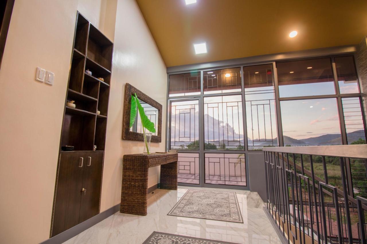 Bella Villa Coron Luaran gambar